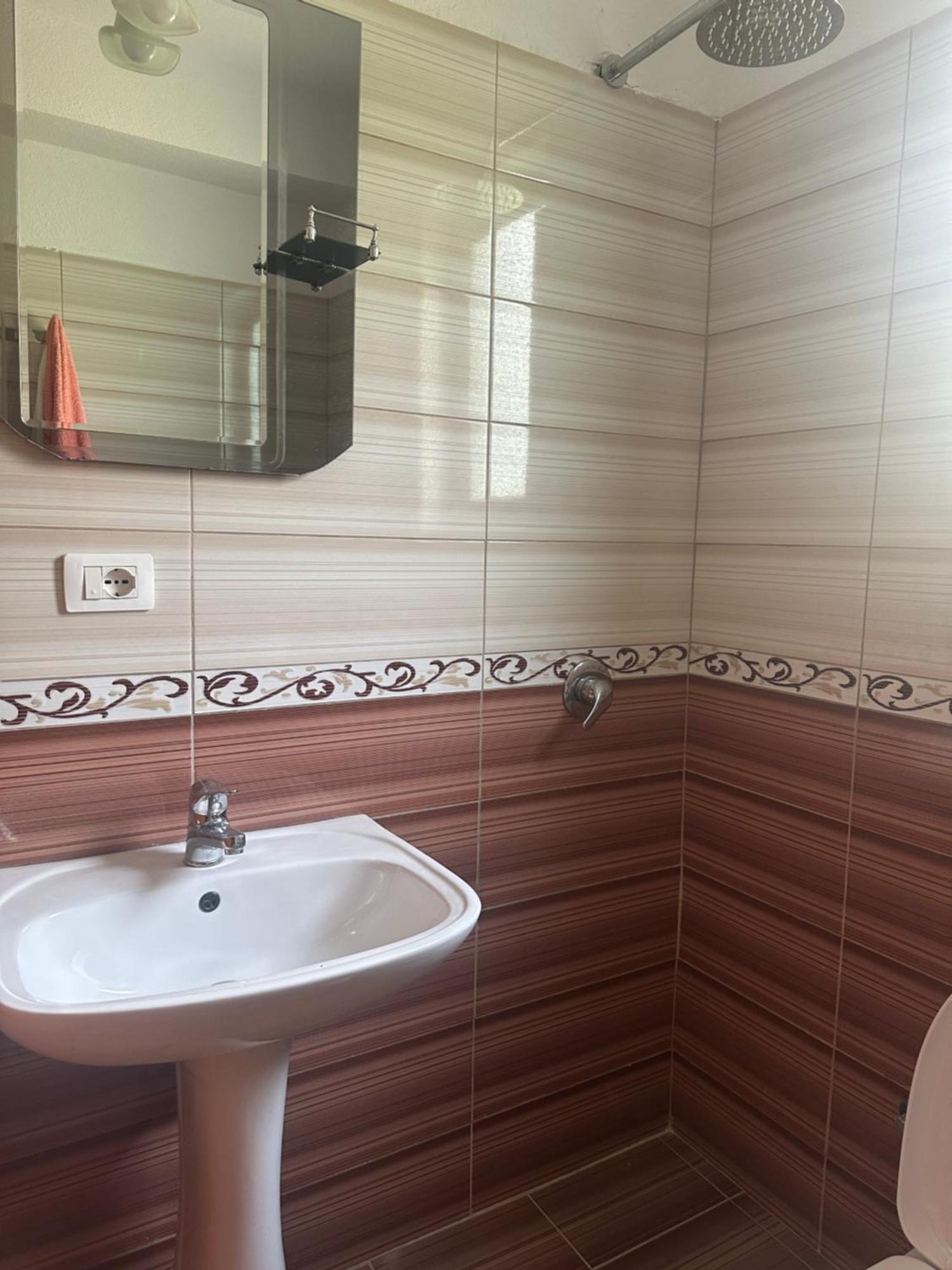 Hotel Bujtina Polimen Përmet Esterno foto